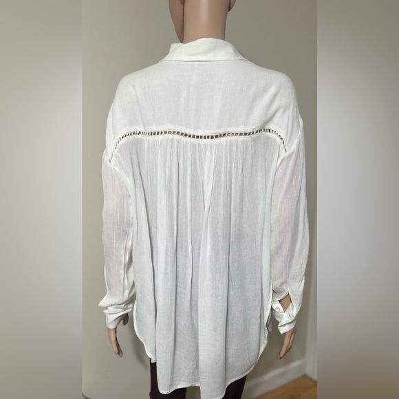 Free People Womens Blouse SP  Ivory  Crochet Lace Button-Down Relaxed Fit - Picture 3 of 7